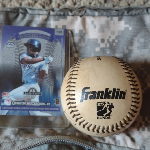 Barry Bonds Ball&Card - Picture 2 of 2